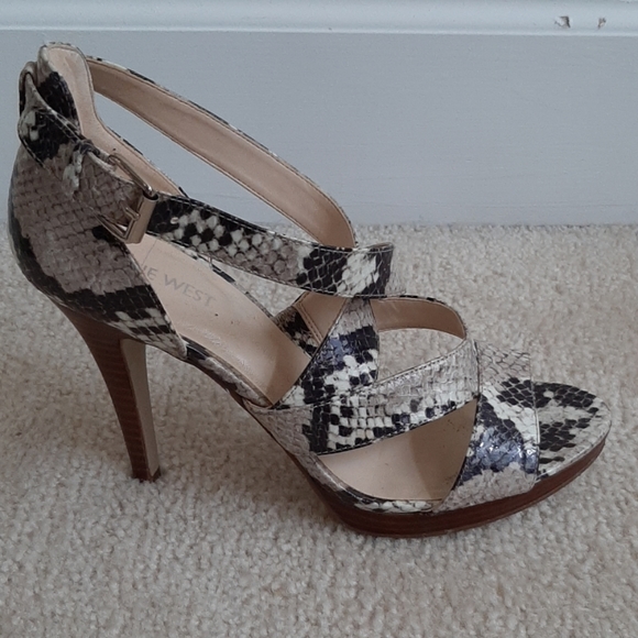 Nine West Makewaceso snakeskin heels - Picture 2 of 6